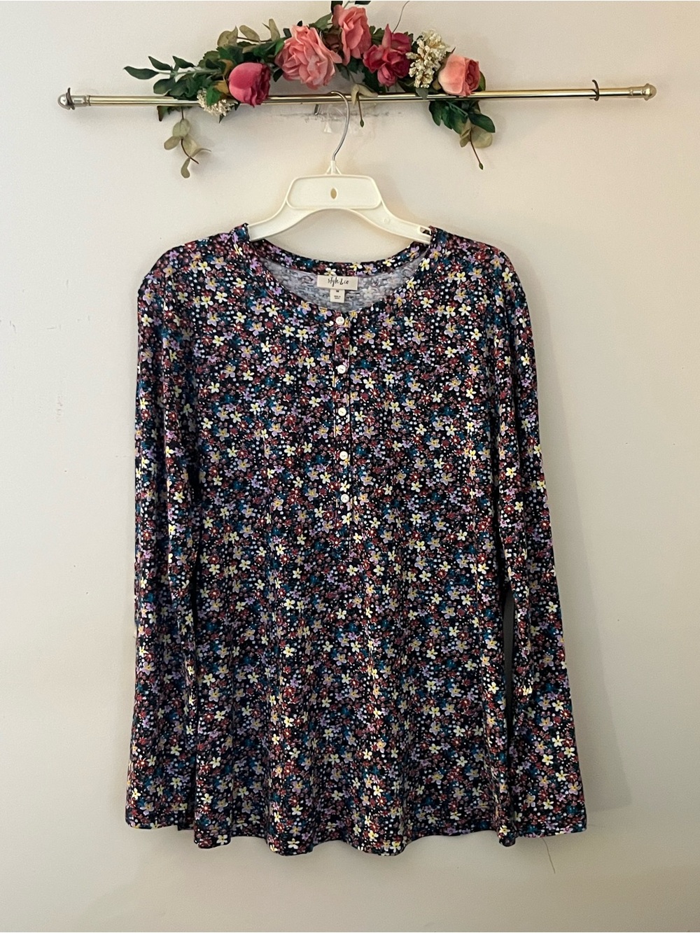 Style & Co. Navy Multi Floral Long Sleeve Henley